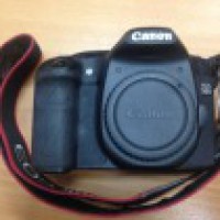 Продам камеру Canon EOS 50D+ 2 флешки+ допбатарея