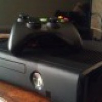 Xbox 360 Slim, 2 gamepad, kinect (прошитая)