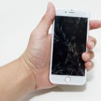 Переклейка или замена стекла iPhone